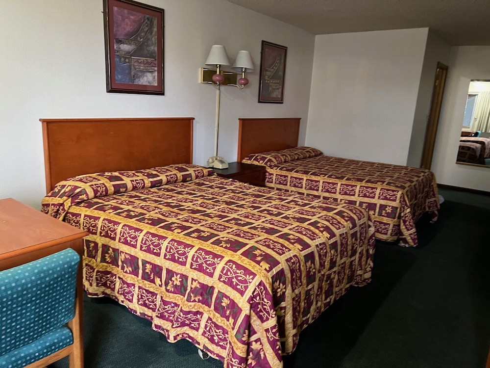 Oasis Inn & Suites - photo 12