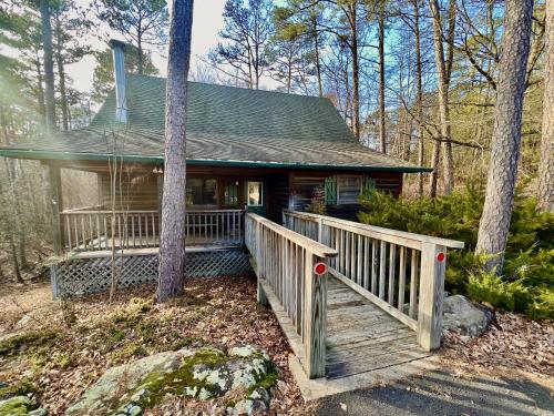 C13 cottage — 4-Star Luxury Hotel in Mount Ida, United States