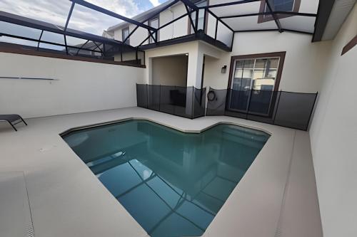 Champions Gate Private Pool Oasis — 4-Star Luxury Hotel in Davenport, United States