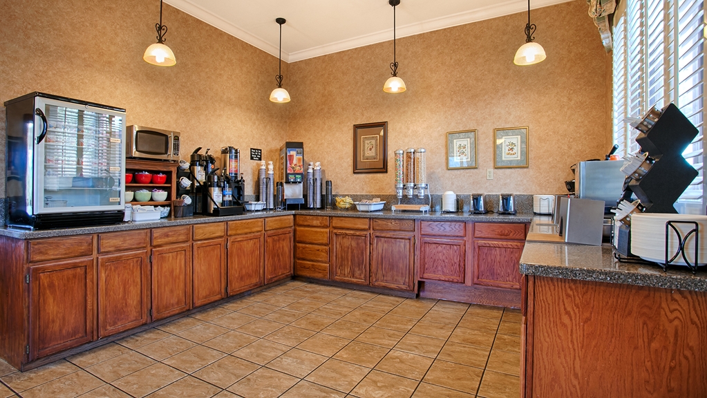 Best Western Plus Humboldt House Inn - photo 4