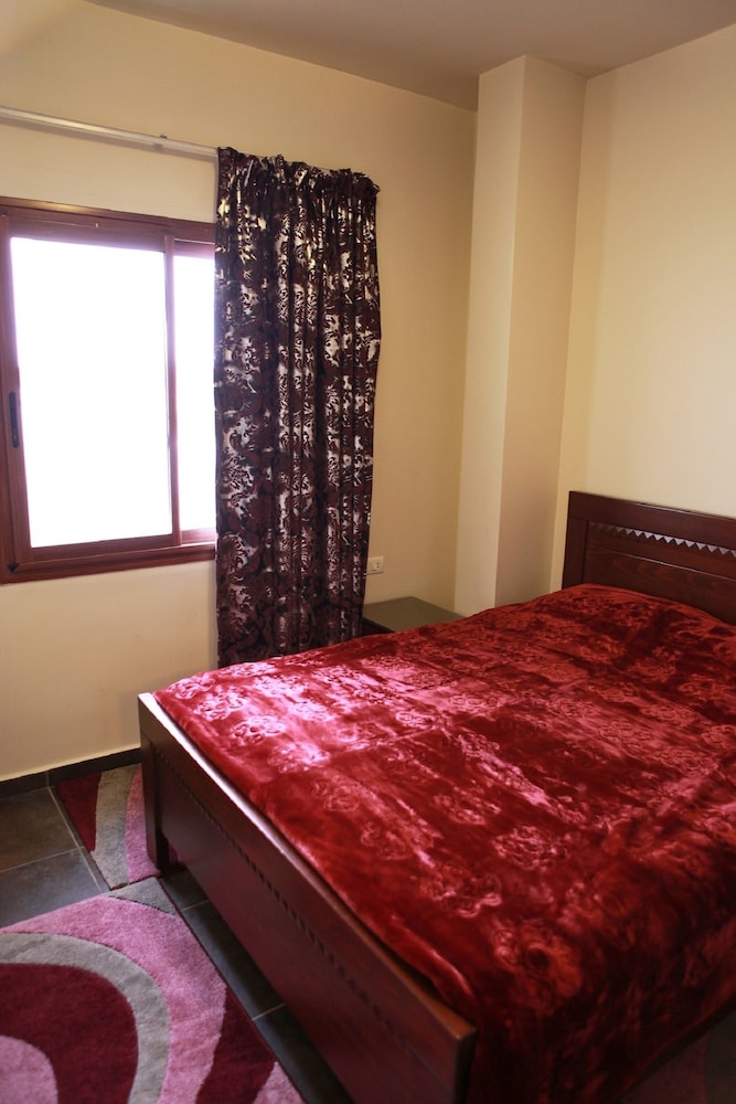 Cedars Palace — Bcharre — photo 5