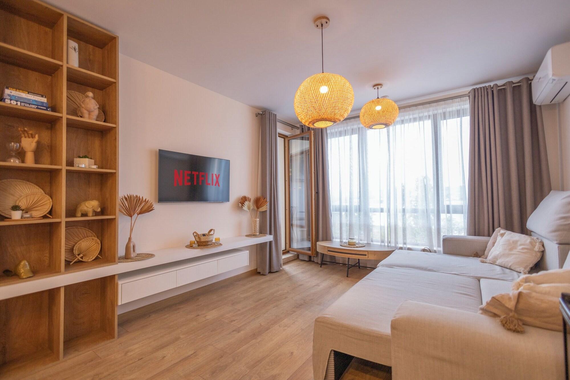 Marina Varna Apartment 2BDR at South Bay Complex — 4-Star Luxury Hotel in Varna, Bulgaria
