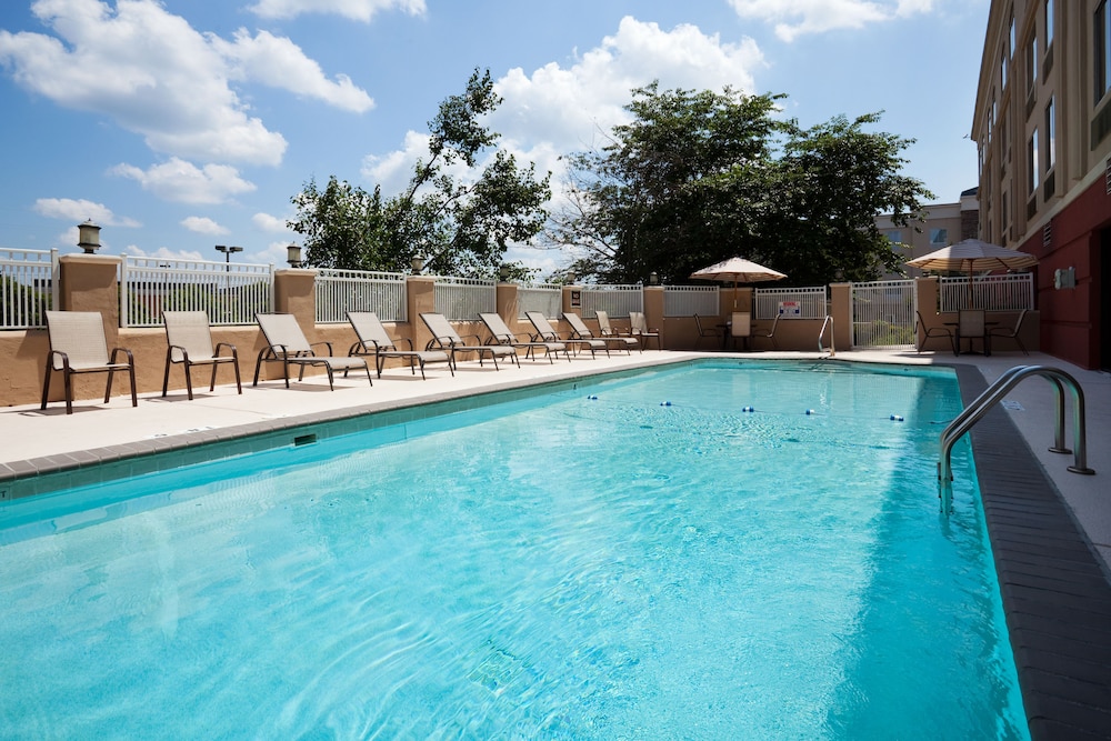 Garner Hotel Murfreesboro West by IHG - photo 13