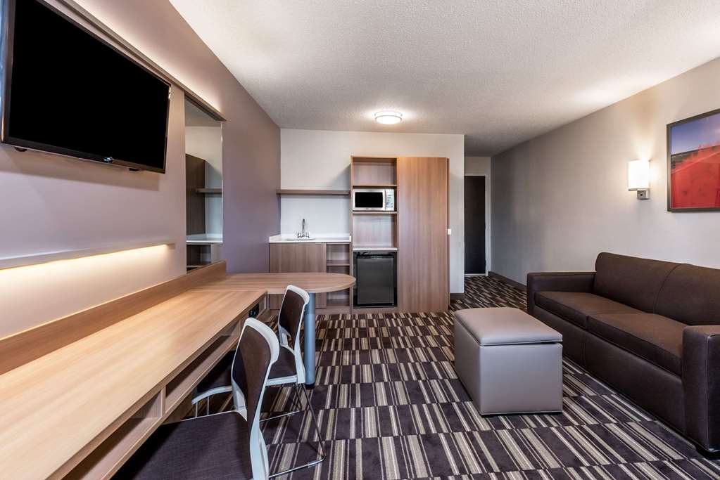 Microtel Inn & Suites By Wyndham Beaver Falls - photo 10