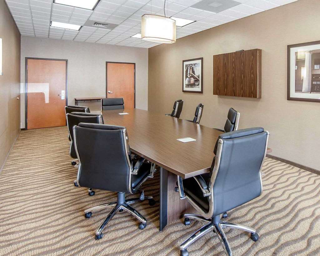Comfort Suites Marietta Parkersburg - photo 21