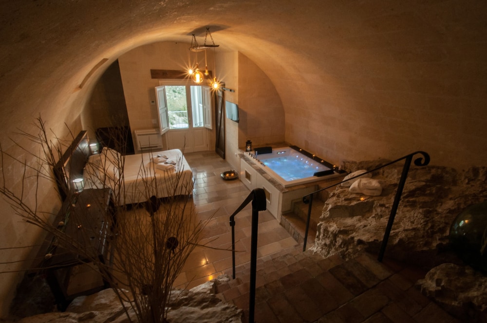Le Origini — 4-Star Luxury Hotel in Matera, Italy