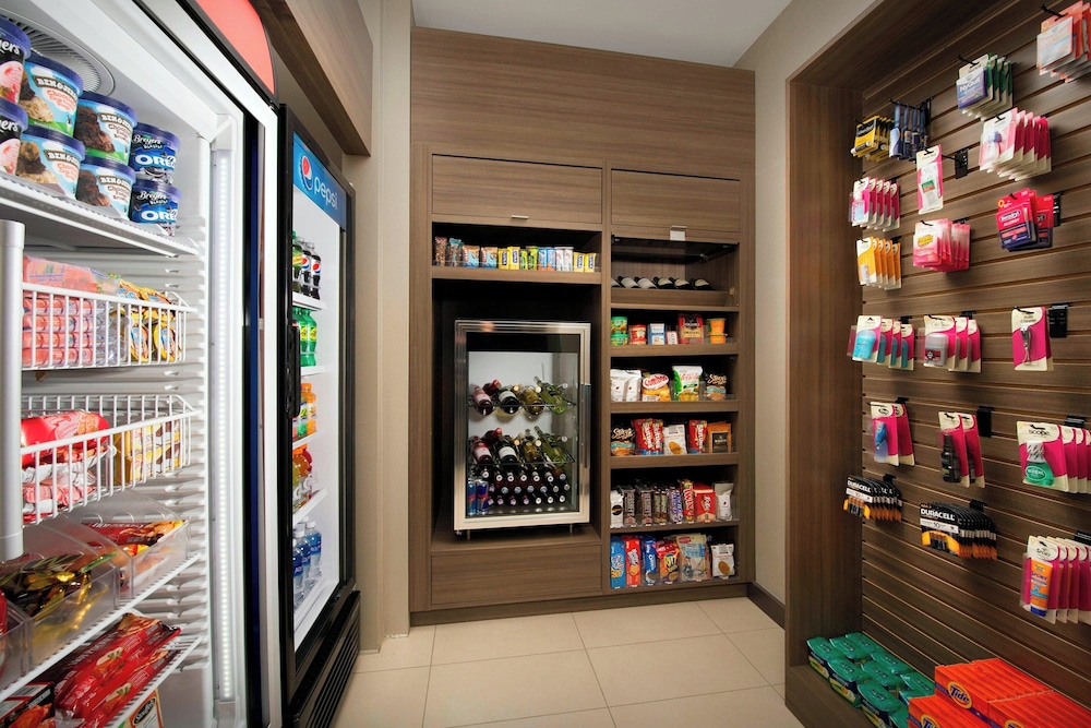 Residence Inn Miami Airport West Doral - photo 35