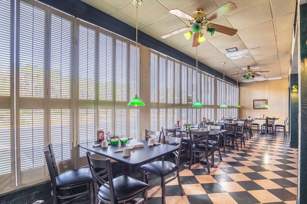 Quality Inn & Suites Santee I 95 - photo 34