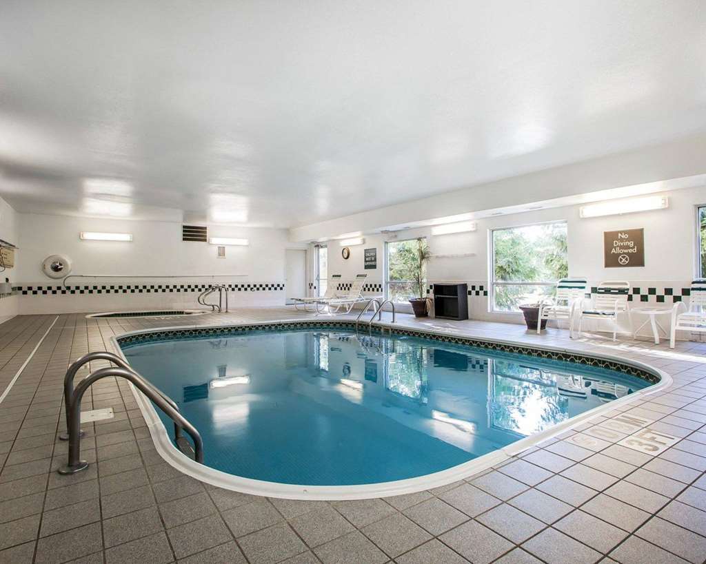 Quality Inn Dayton North Vandalia - photo 22