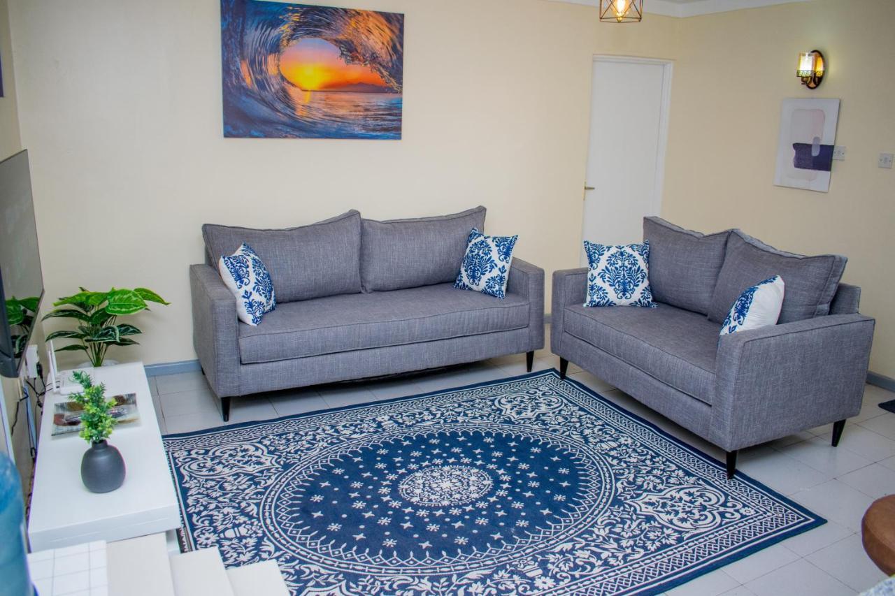 Arabella Alpha Modern & Homely 1 Bedroom Apartment in Karen — 4-Star Luxury Hotel in Nairobi, Kenya