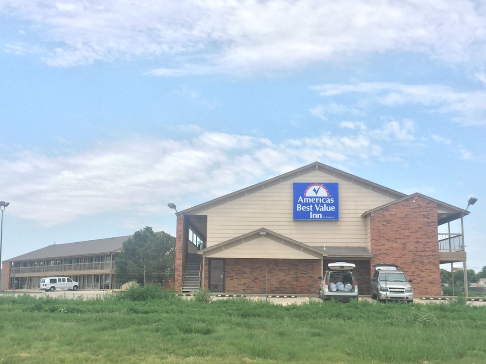 Americas Best Value Inn Garden City - photo 30
