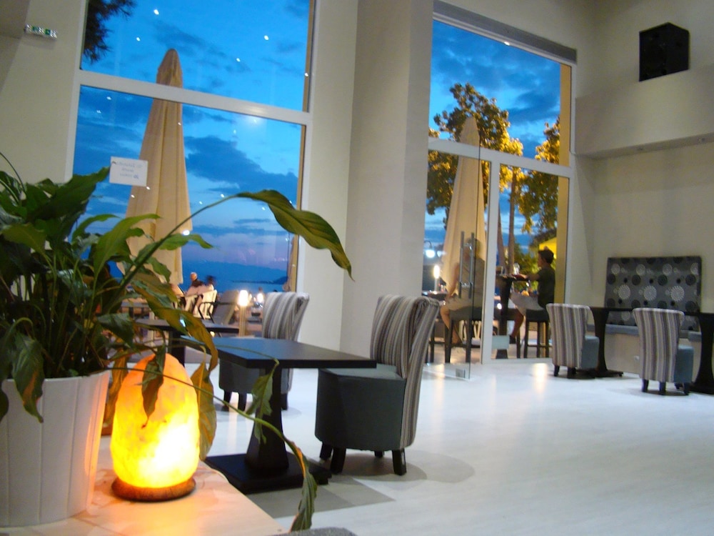 Maravellia Art Hotel in Aidipsos, Greece