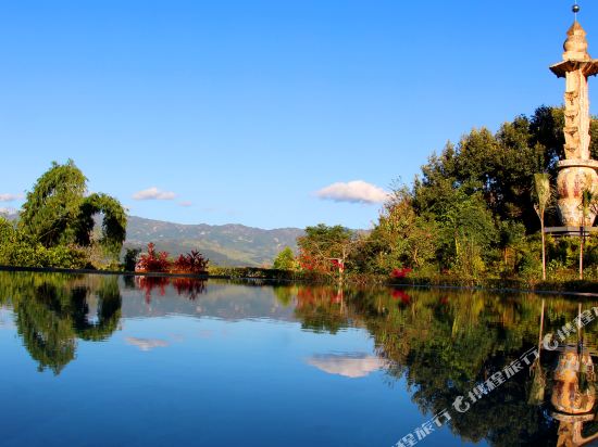 Mijing Wazhai Rice Field Manor in Ning'er, People's Republic of China