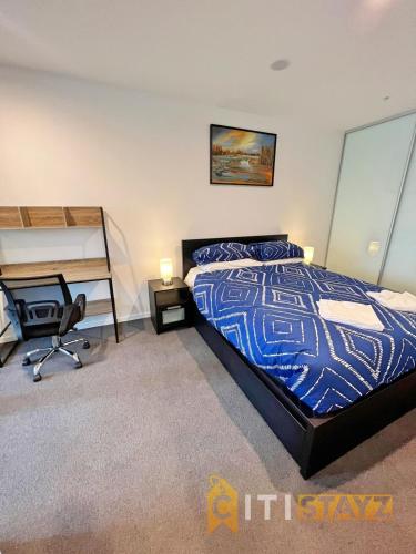 Enchanting in Red 1bd 1bth 1csp — 4-Star Luxury Hotel in Canberra, Australia