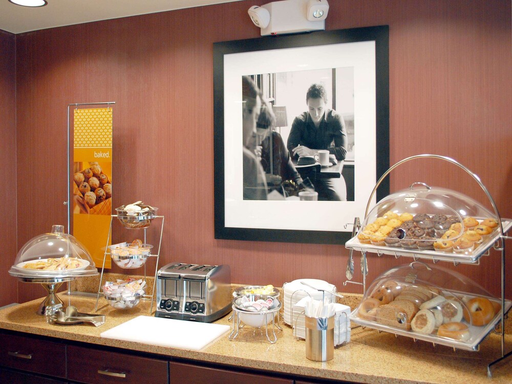 Hampton Inn & Suites Denver Highlands Ranch - photo 34
