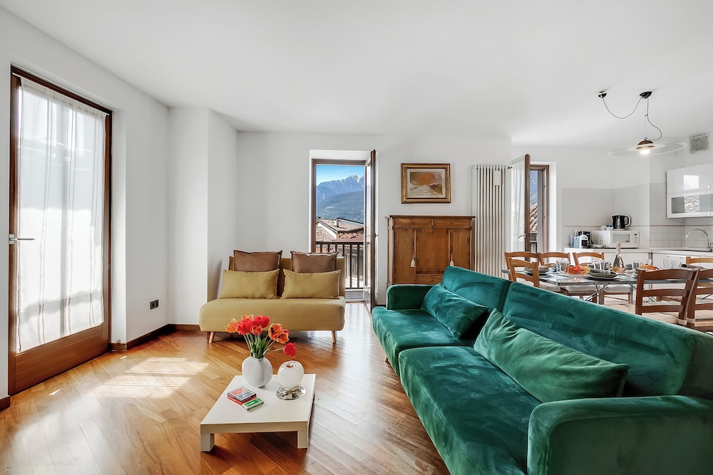 Casa Del Profeta — 4-Star Luxury Hotel in Arco, Italy