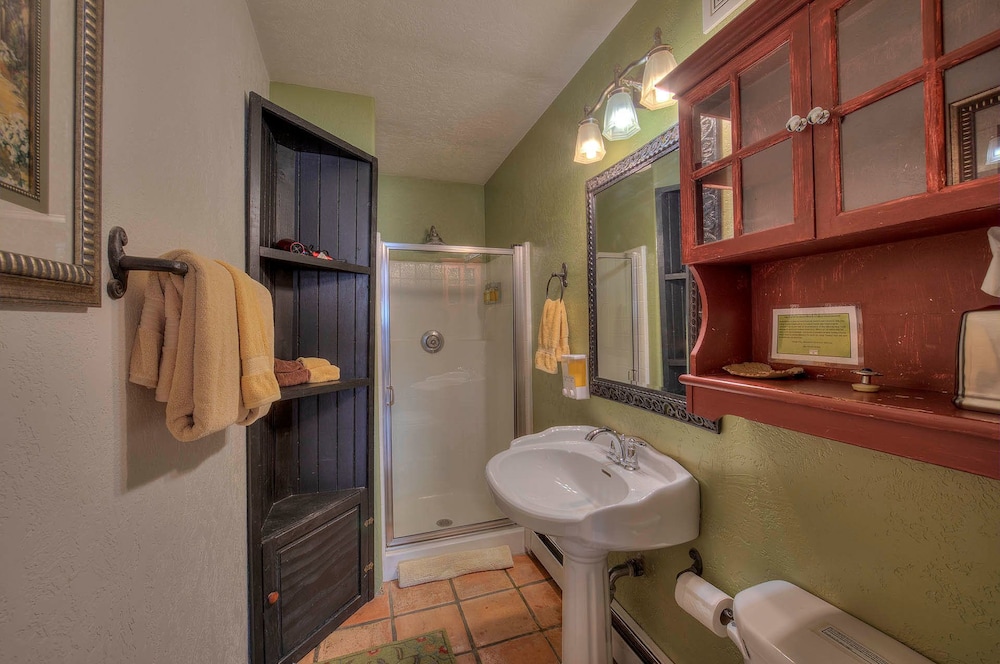 Cali Cochitta Vacation Rentals - photo 47