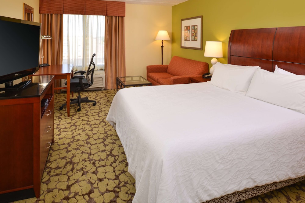 Hilton Garden Inn Terre Haute - photo 36