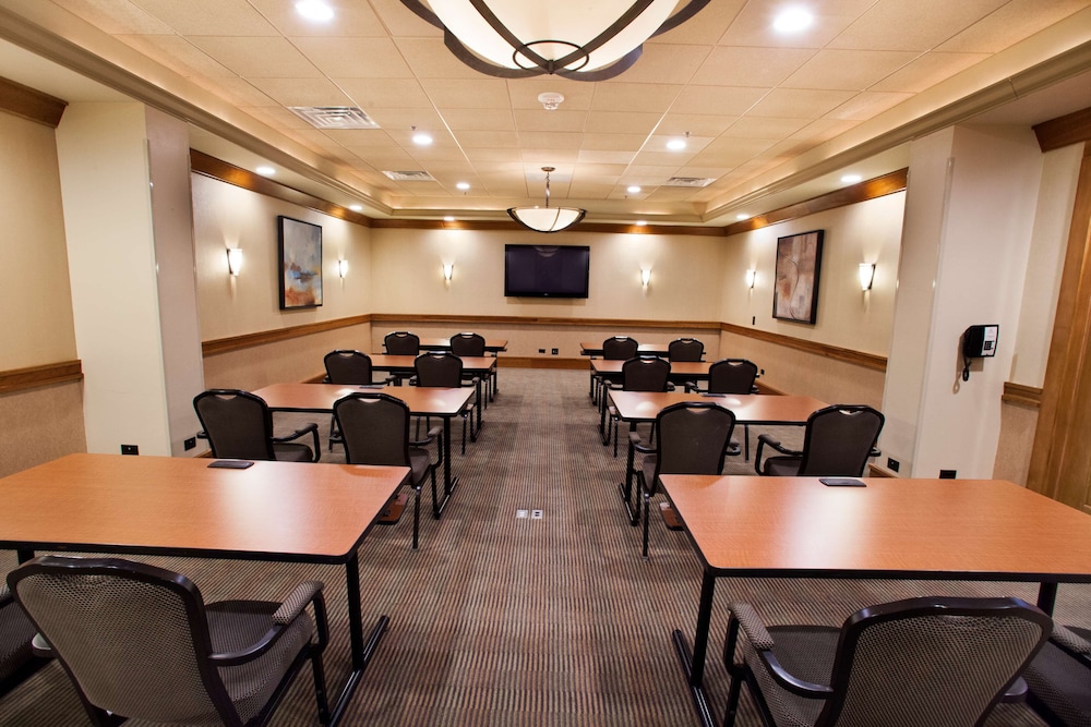 Hilton Chicago Oak Brook Suites - photo 45