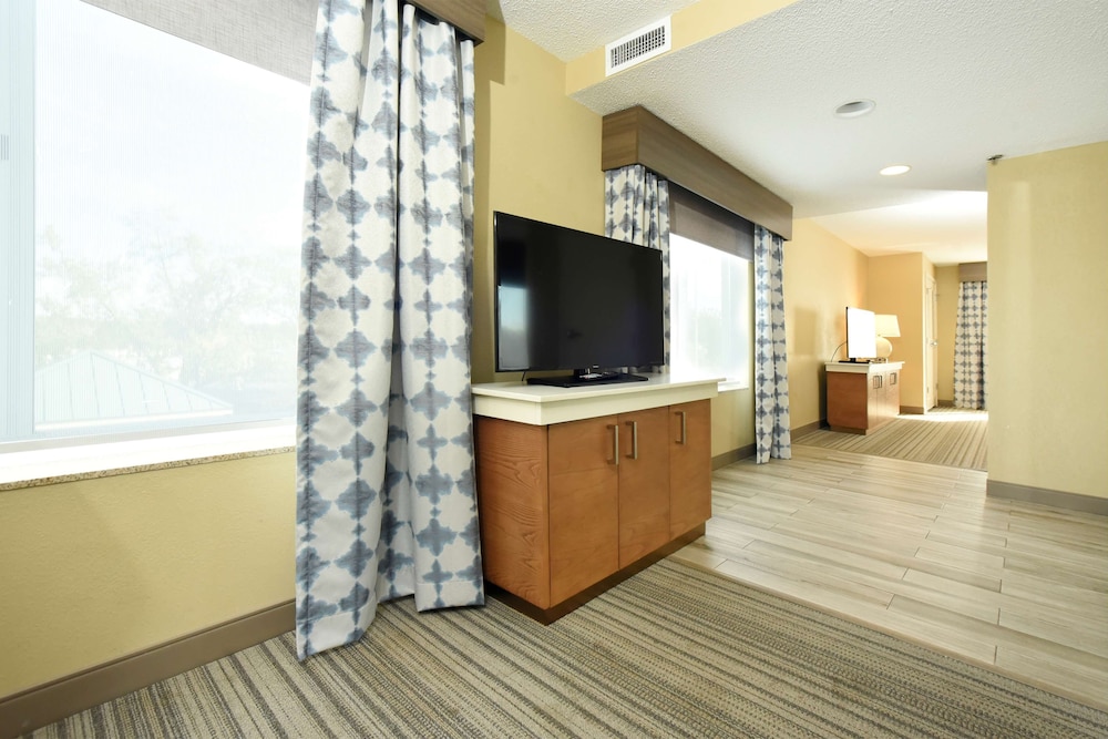 Hilton Garden Inn Saratoga Springs - photo 19