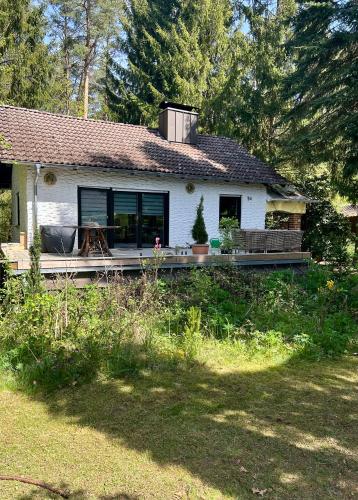 Haus mit Sauna am Waldrand Nähe Brombachsee Altmühlsee — 4-Star Luxury Hotel in Windsbach, Germany