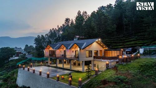 StayVista at Ambrosia access to water stream in Kotagiri, India