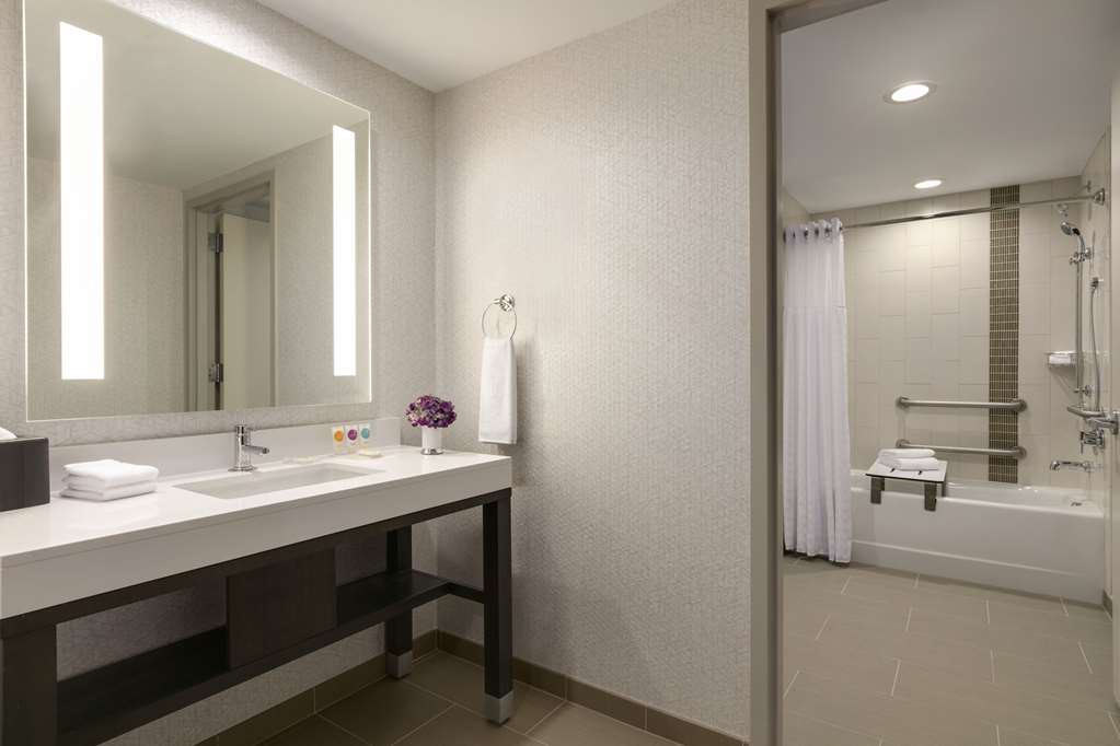 Hyatt Place Fort Lee George Washington Bridge - photo 31