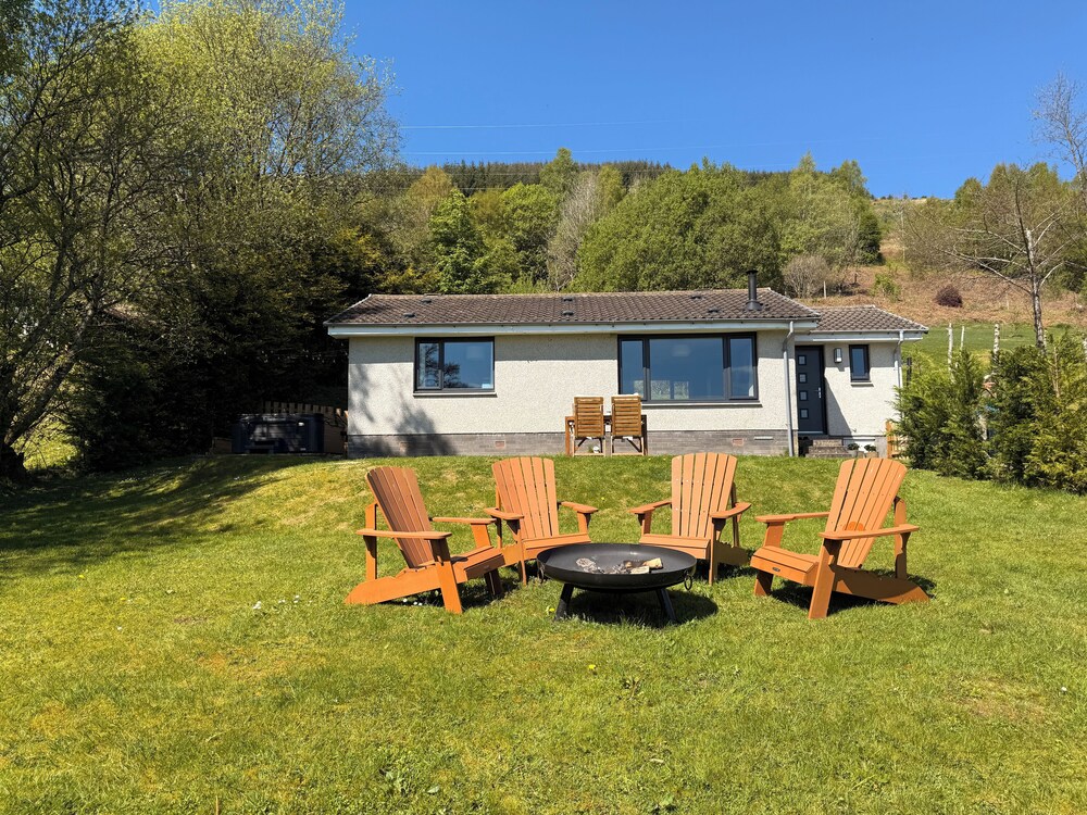 Beech Cottage — 4-Star Luxury Hotel in Aberfeldy, United Kingdom