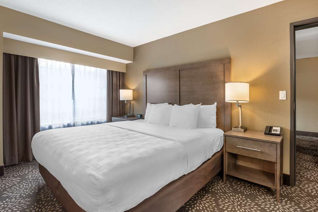 Best Western Columbia River Waterfront Hotel Astoria - photo 28
