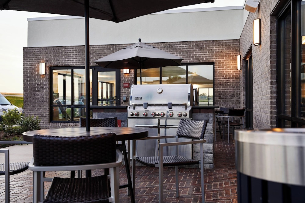 TownePlace Suites by Marriott St. Louis O'Fallon - photo 25