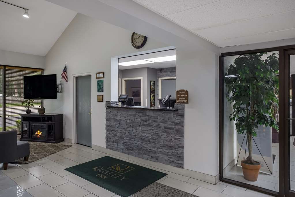 Quality Inn Toledo Westgate - photo 6