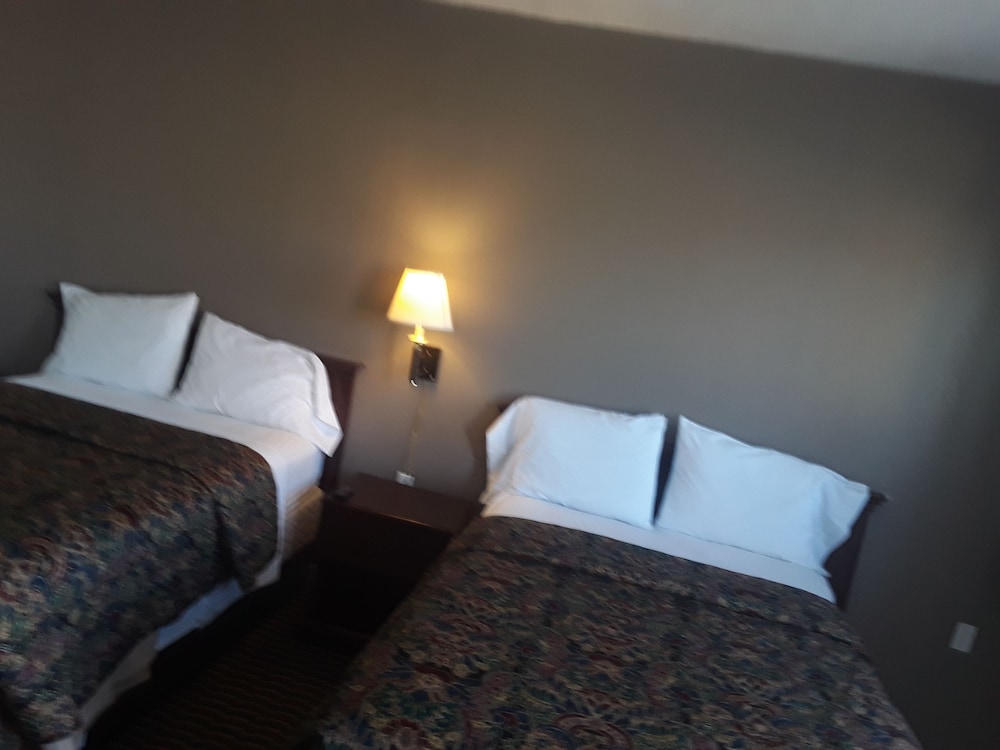 Super 54 Inn - photo 11