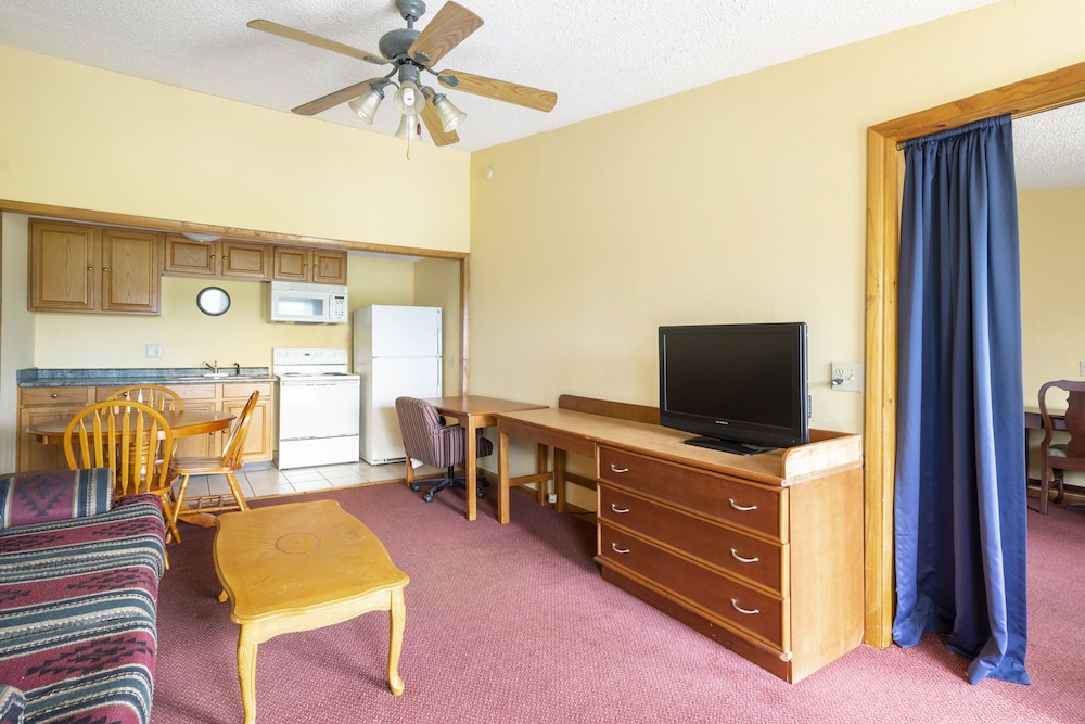 OYO Hotel Daleville AL Hwy 84 - photo 30