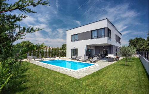 Villa Tika — 5-Star Luxury Hotel in Liznjan, Croatia