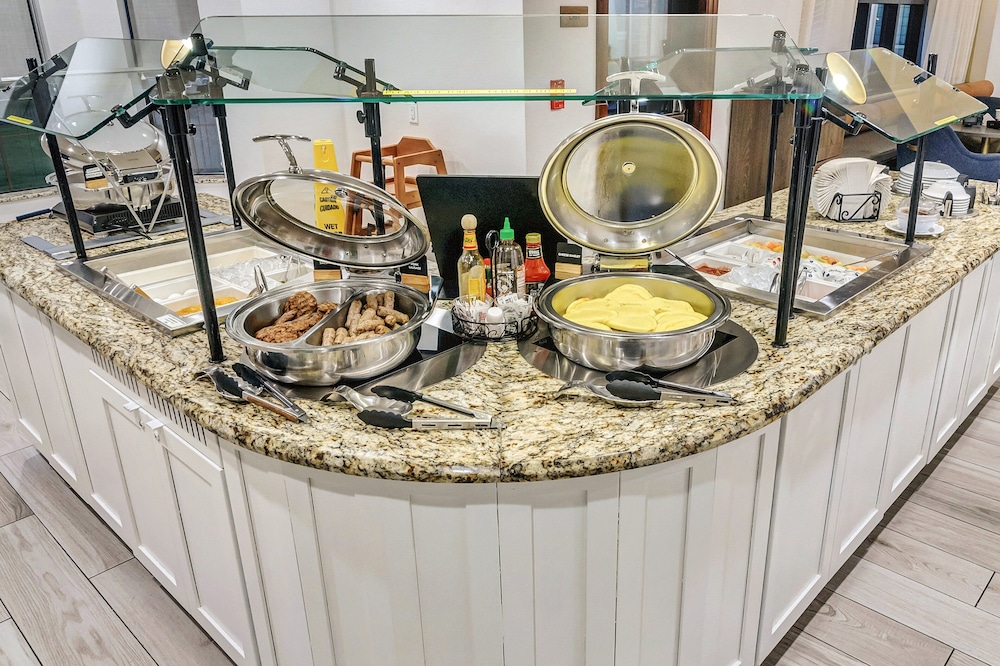 Staybridge Suites University Area by IHG - photo 72