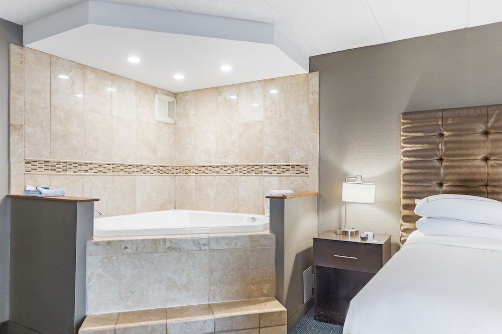 DoubleTree by Hilton Roseville Minneapolis - photo 14
