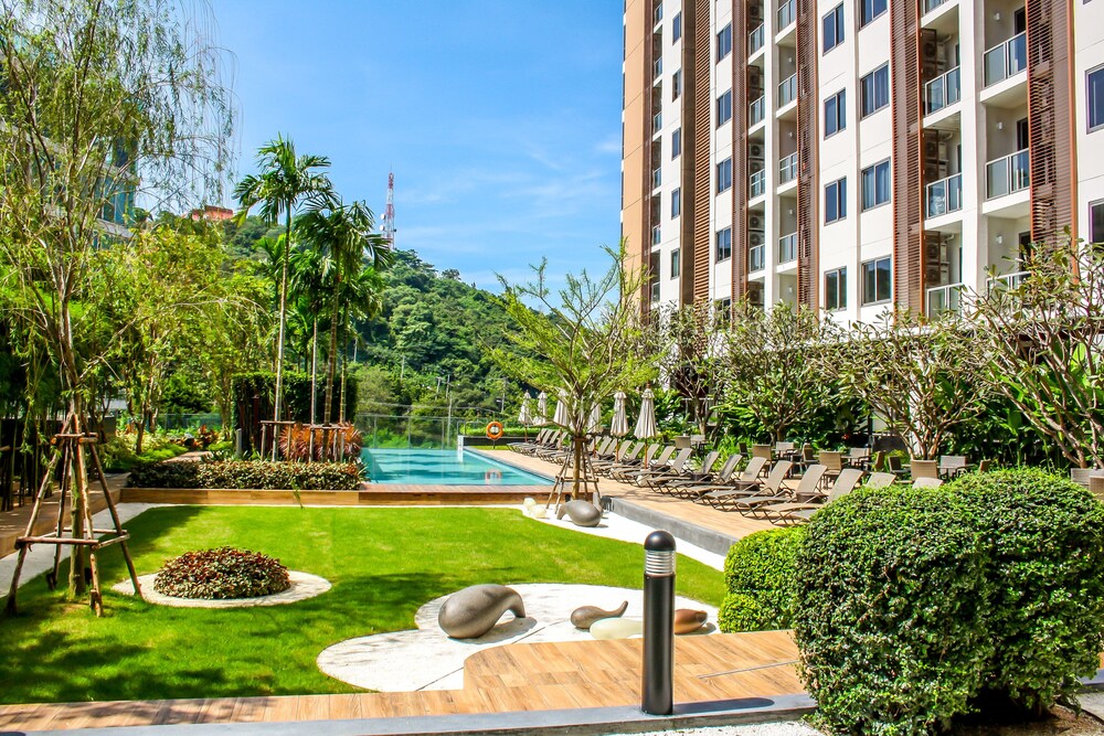 Unixx — 4-Star Luxury Hotel in Pattaya, Thailand