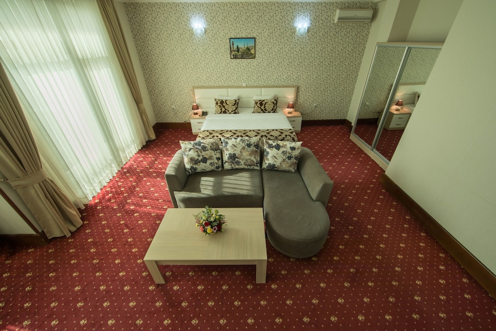 Baku İnn Hotel — 4-Star Luxury Hotel in Baku, Azerbaijan