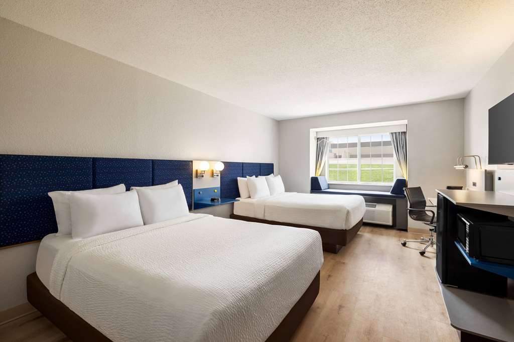 Microtel Inn & Suites by Wyndham New Ulm - photo 21