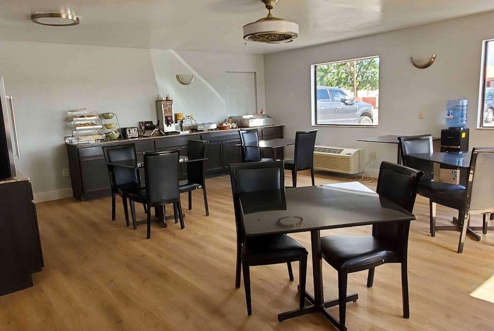 Baymont by Wyndham Del Rio - photo 22