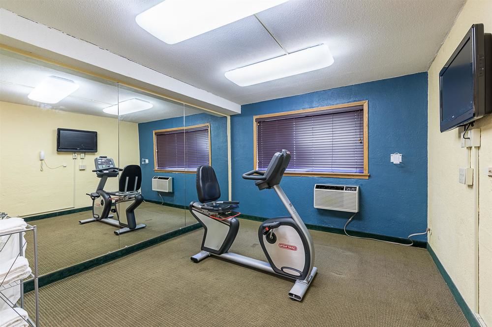 Motel 6 Moline - photo 48