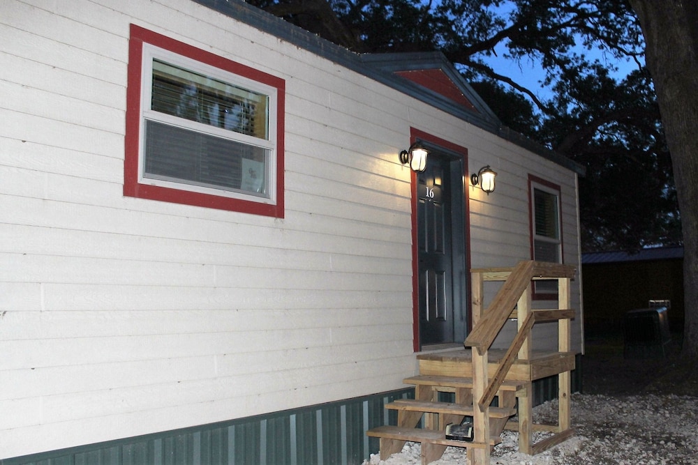Custom Touch Village Bay City - photo 22