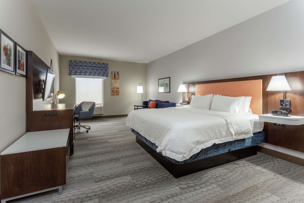 Hampton Inn Jefferson City at Capital Mall - photo 7