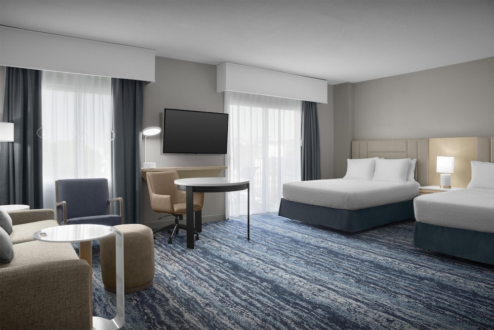 Hampton Inn & Suites Ocean City Bayfront Convention Center - photo 24