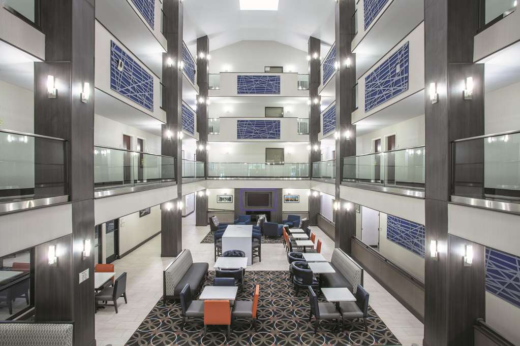 La Quinta Inn & Suites by Wyndham Covington - photo 25