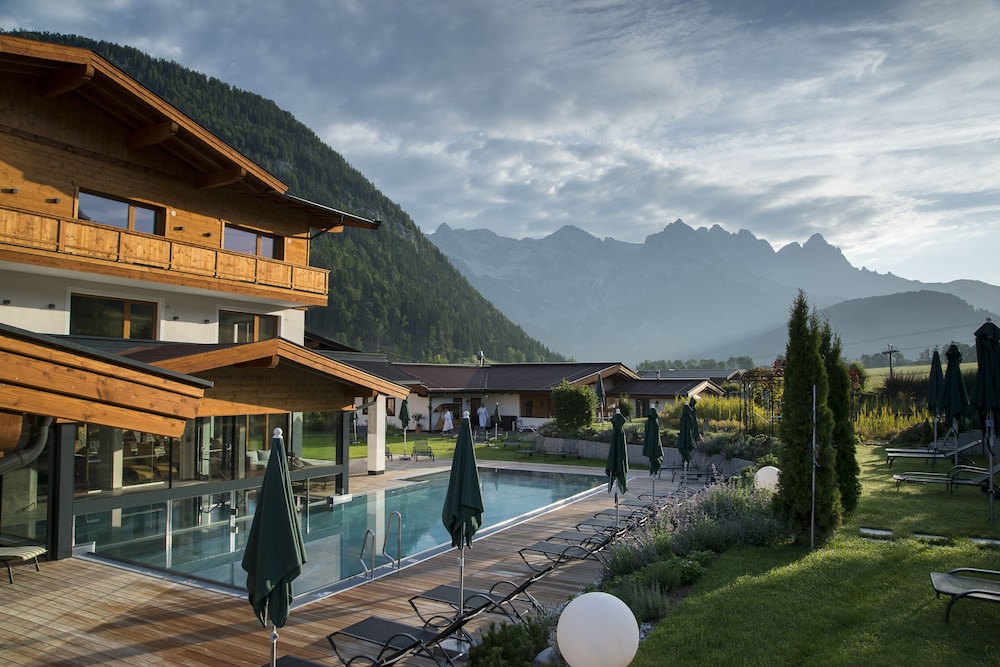Naturhotel Kitzspitz — 4-Star Luxury Hotel in Sankt Ulrich Am Pillersee, Austria