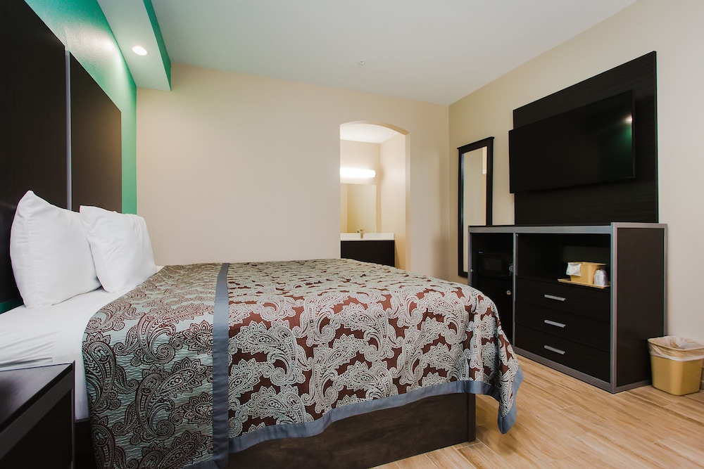 Palace Inn and Suites Willowbrook Mall - photo 12
