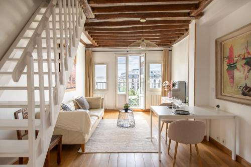 GAcranimus 36A : Heart of Paris — 4-Star Luxury Hotel in Paris, France