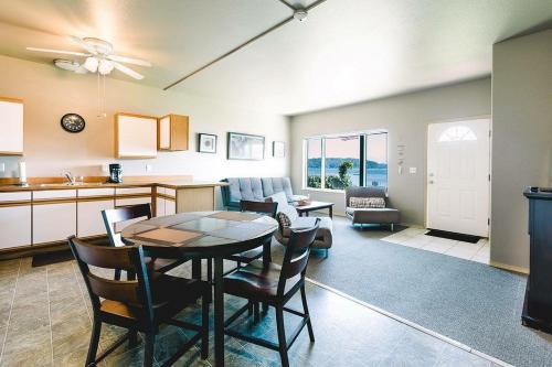 The Waterfront at Potlatch - photo 18
