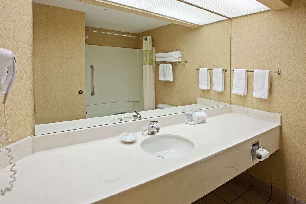 Hampton Inn Chattanooga Hixson - photo 16
